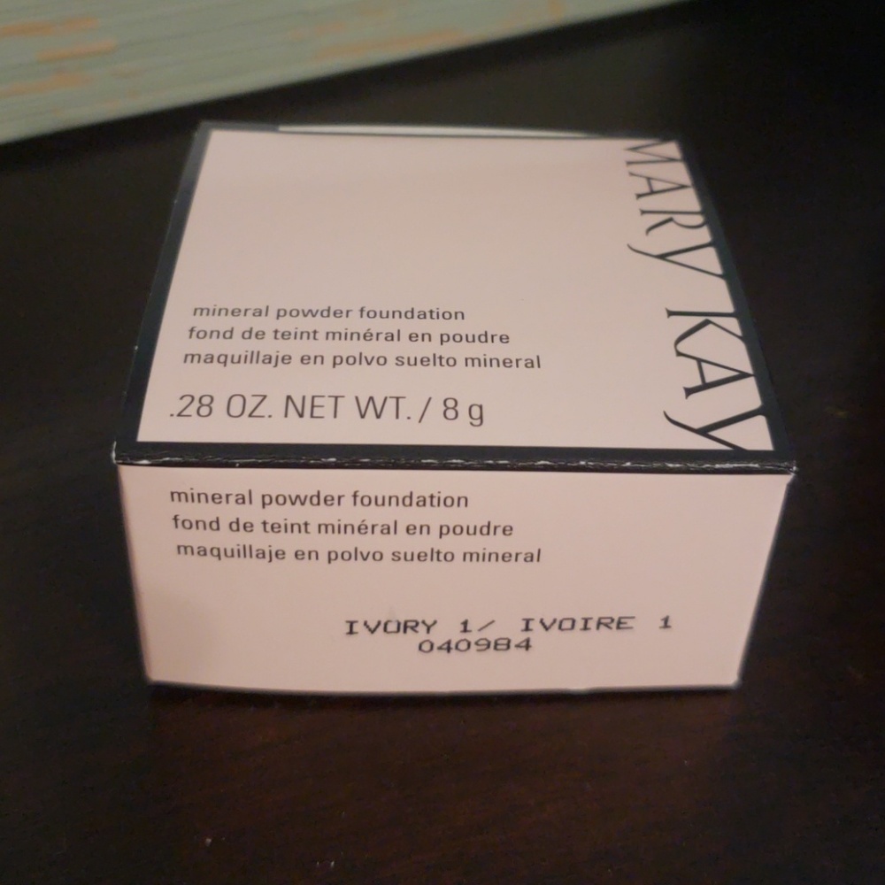 Mary Kay Mineral Powder Foundation